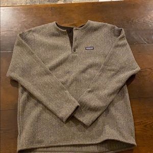 Men’s Patagonia better sweater Henley pullover.